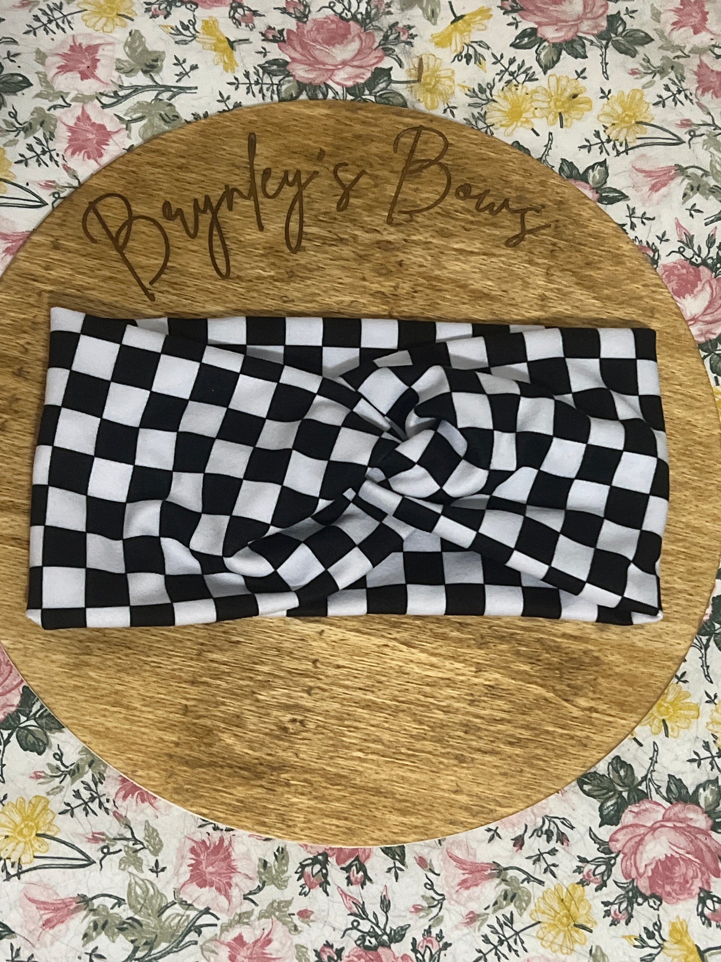 checkered mom wrap